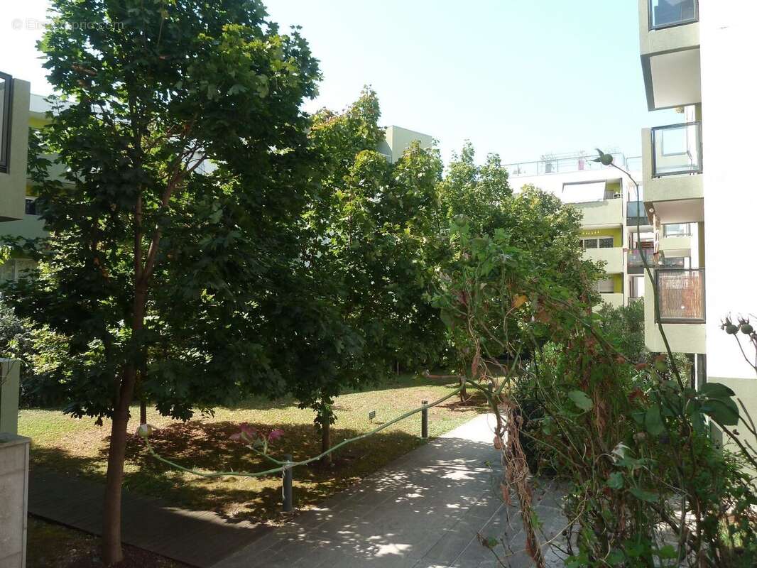 Appartement à LYON-8E