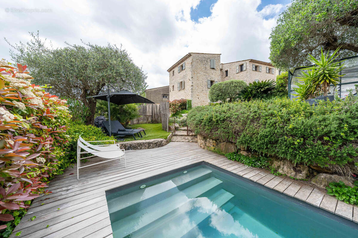 Maison à LA COLLE-SUR-LOUP
