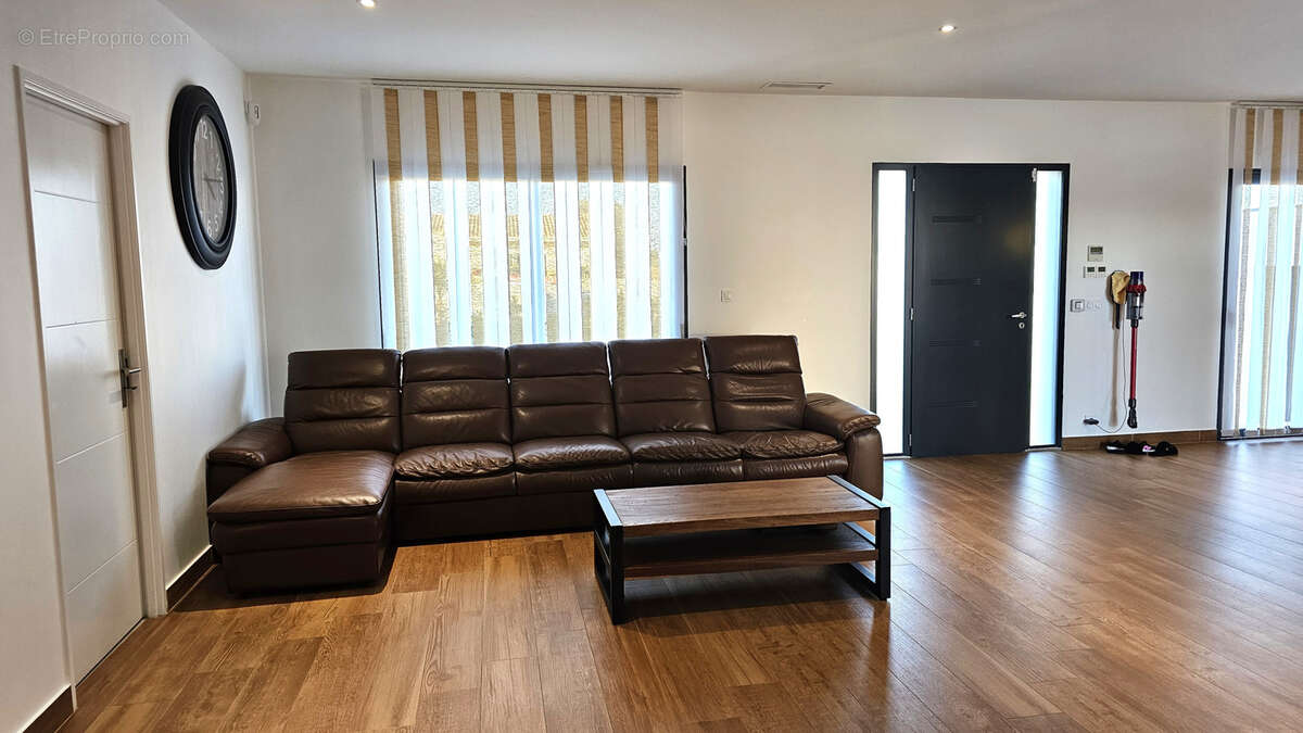 Maison à SAINT-GILLES