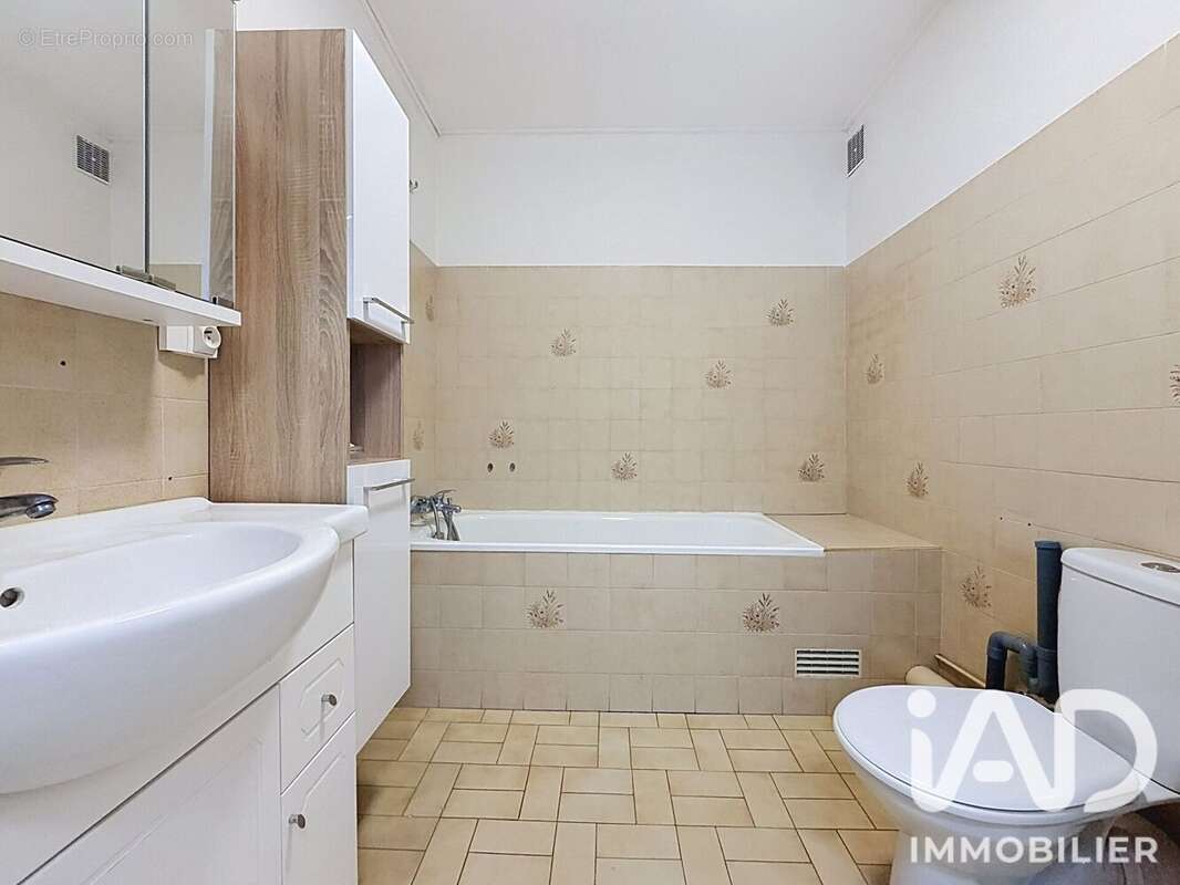 Appartement 110 m² à Beziers  - photo 9
