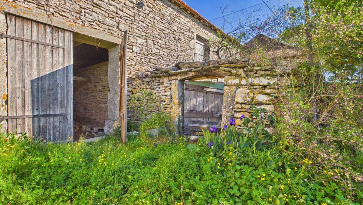 Maison à LUGAGNAC