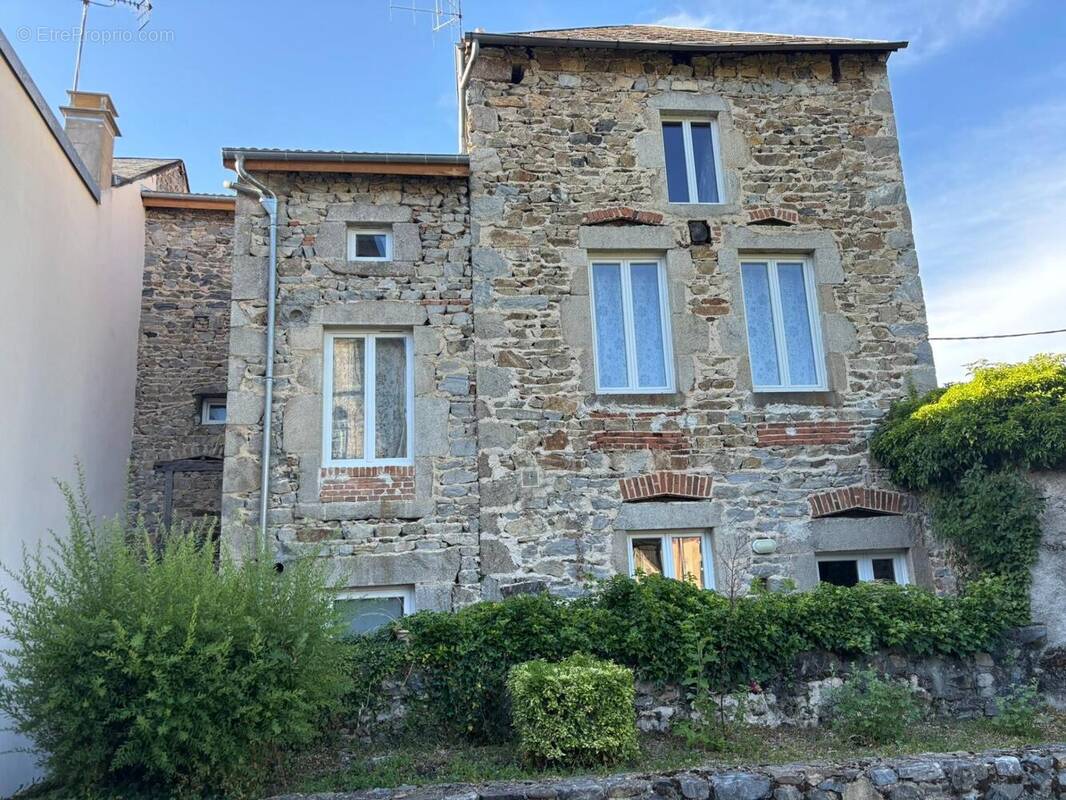 Photo 1 - Maison à FERRIERES-SUR-SICHON