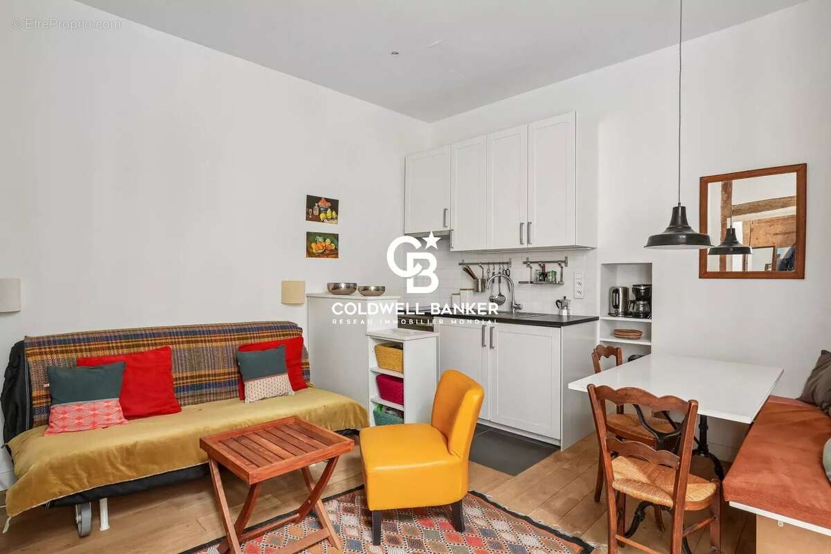 Appartement à PARIS-7E