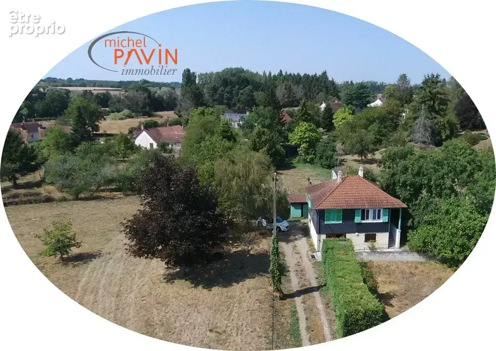 Maison 71 m² à La Guerche-Sur-L'aubois  - photo 7