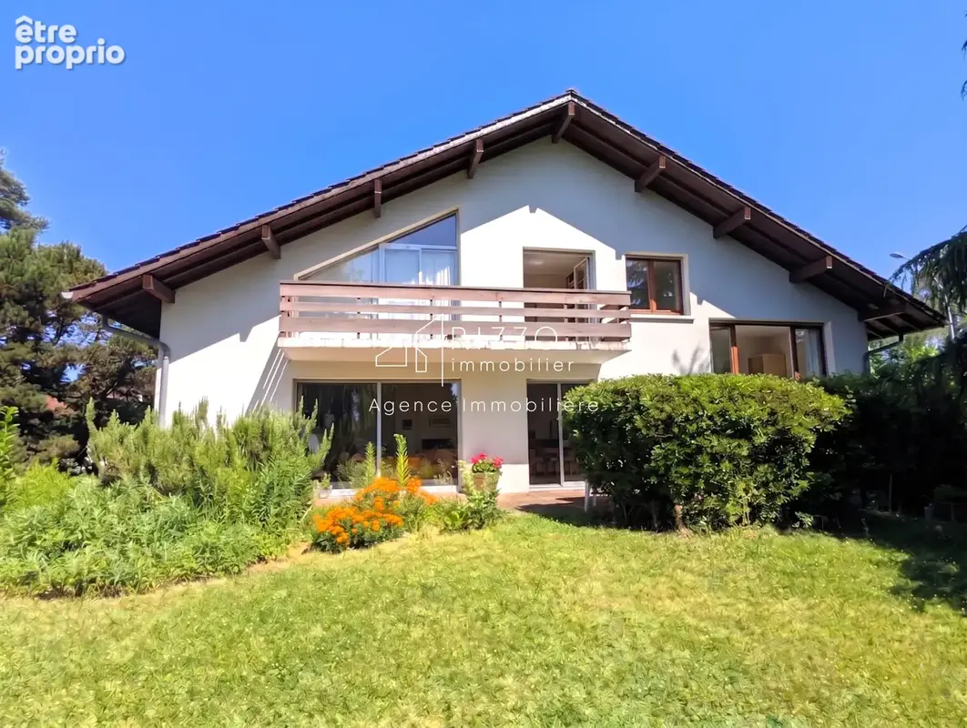Maison à PREVESSIN-MOENS
