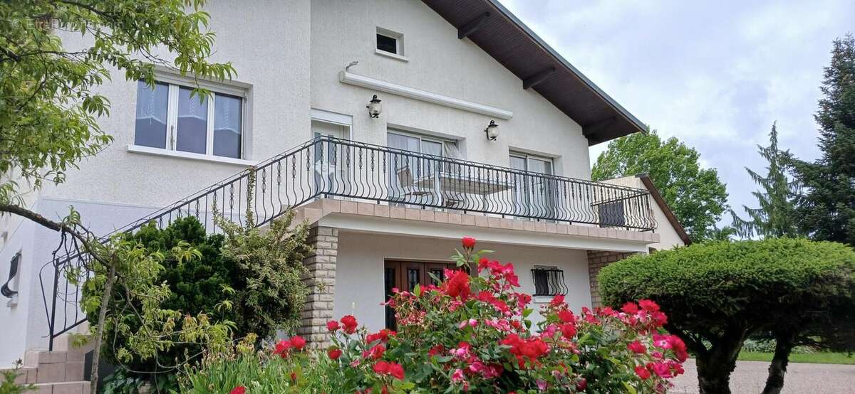 Maison traditionelle prete à vivre à 10 minutes de Vesoul - photo 2