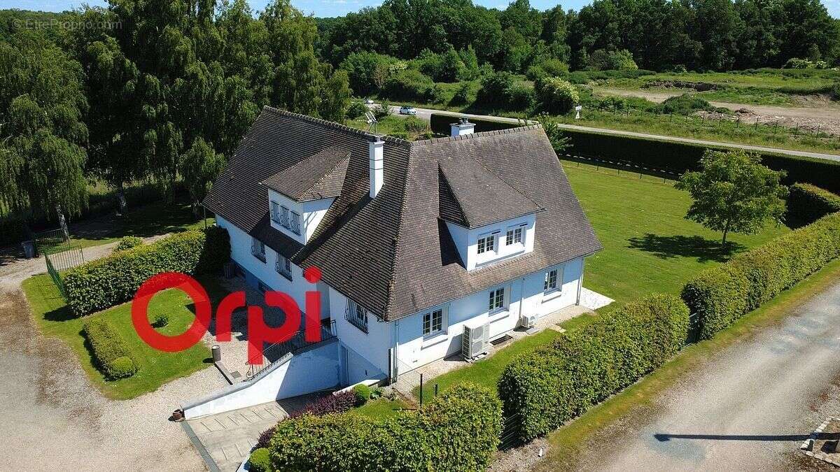 Maison à BERNAY
