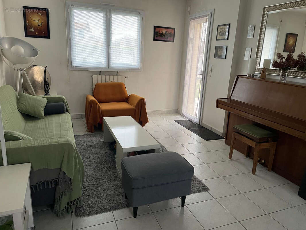 Maison à PARAY-VIEILLE-POSTE