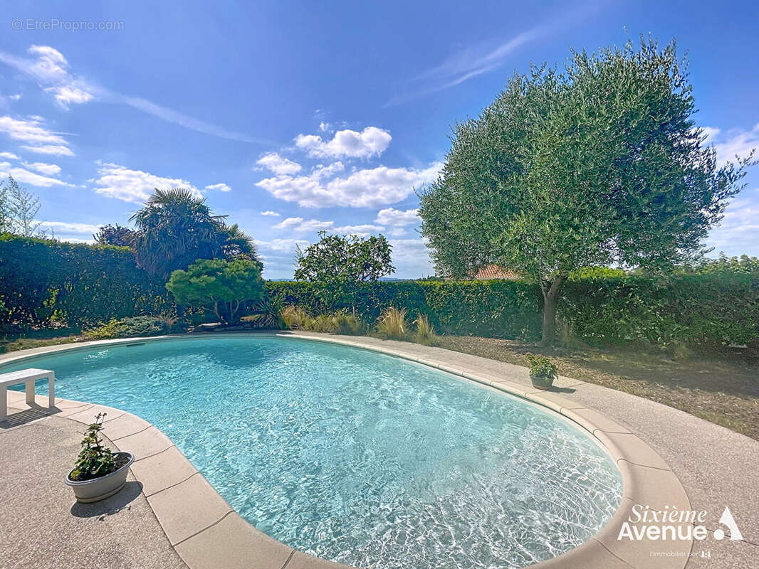 Maison à SAINT-SYMPHORIEN-D&#039;OZON