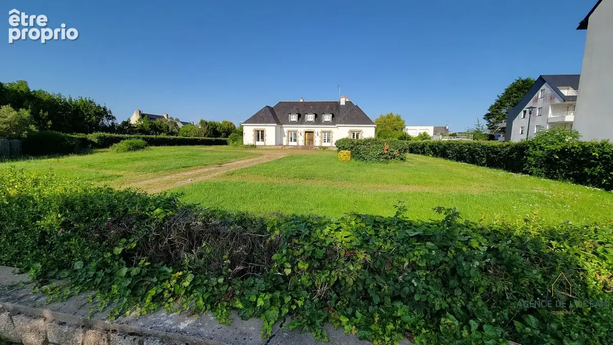 Maison néo-bretonne à vendre à Étel avec vue mer et grand terrain - photo 8