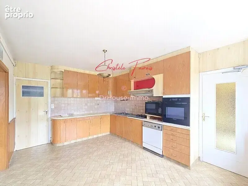 Maison 186 m² à Louvigne-Du-Desert  - photo 5