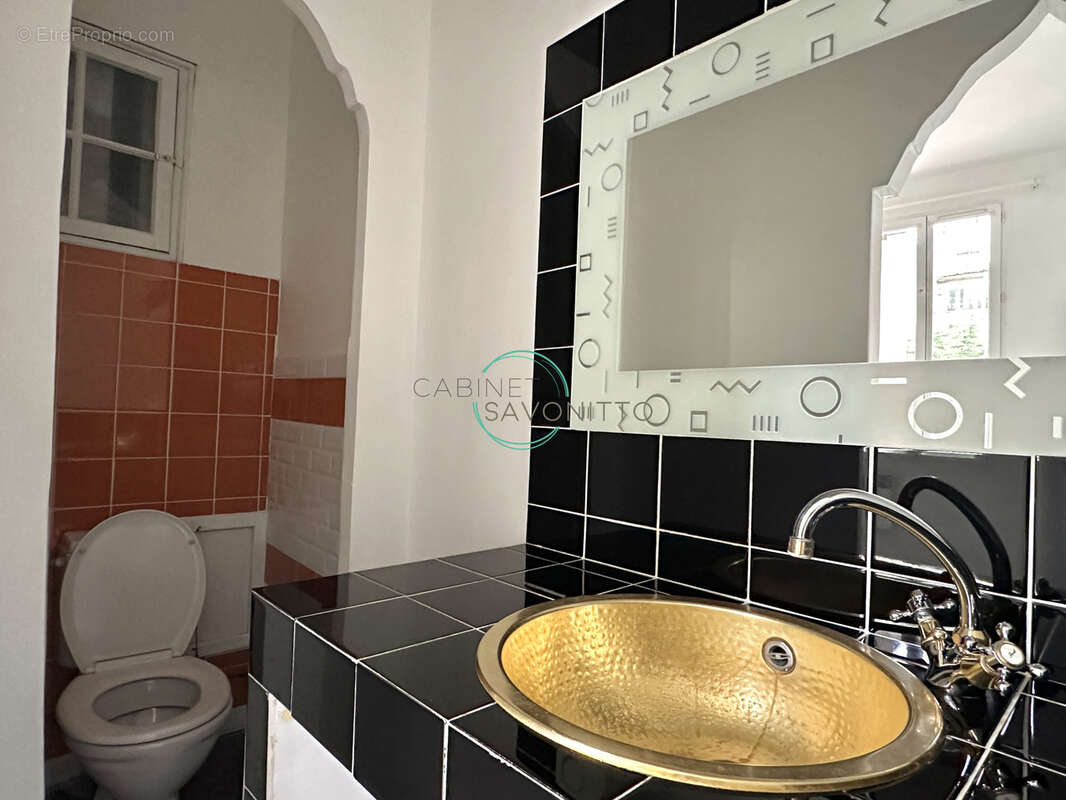 Appartement à MARSEILLE-6E