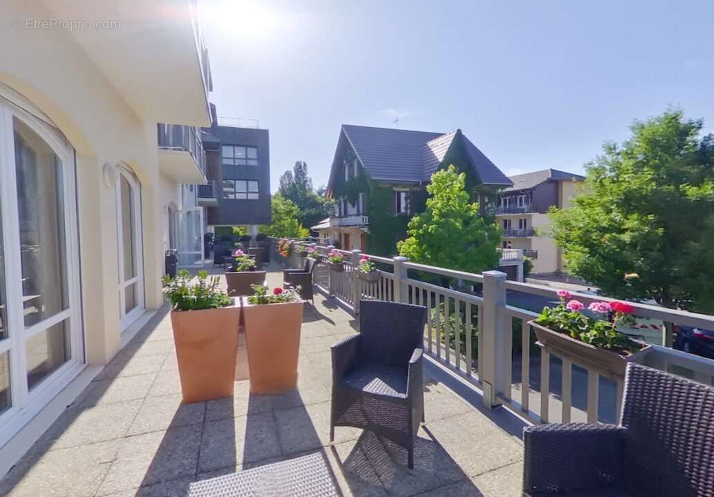 Appartement à EVIAN-LES-BAINS