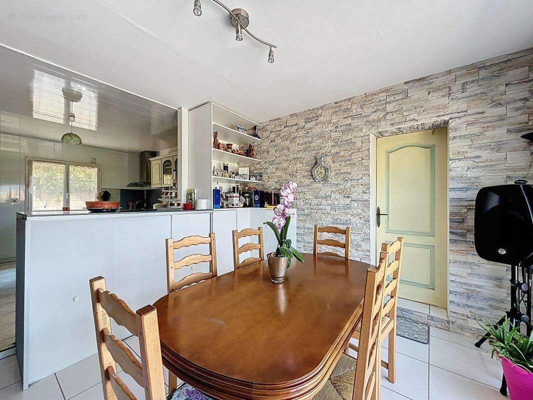 Maison à CONDRIEU