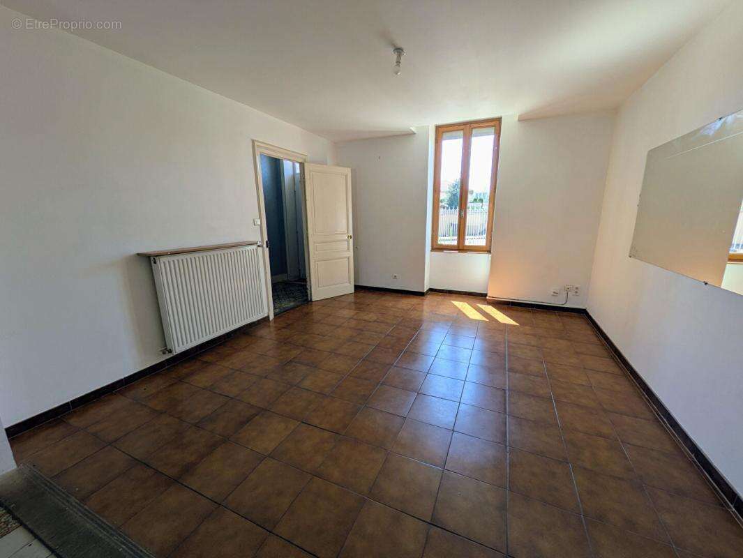 Appartement à LE COTEAU