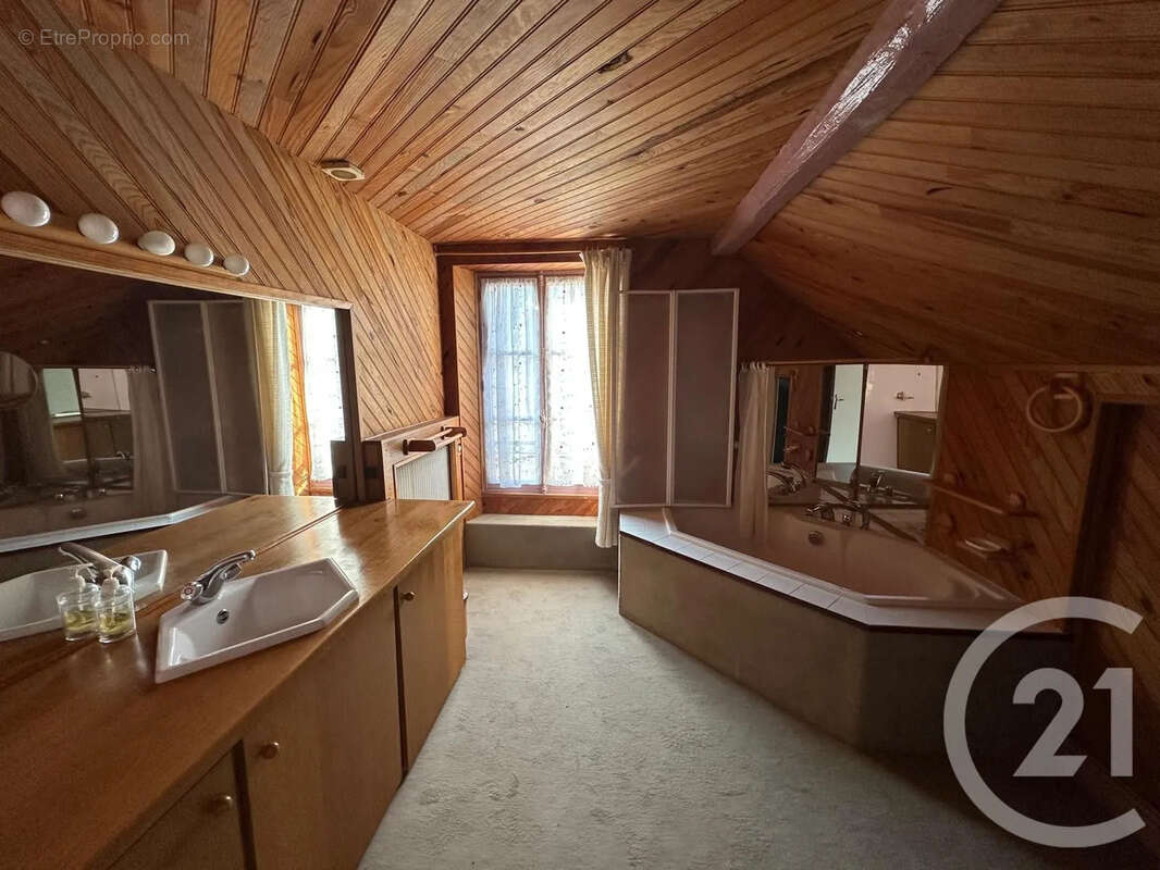 Maison à ROSNY-SUR-SEINE