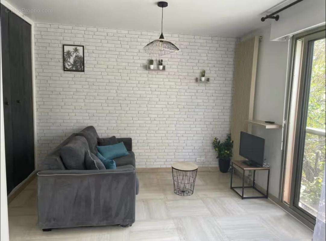 Appartement à HYERES
