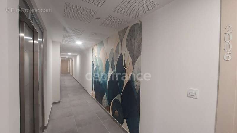 Saint-Rémy-de-Provence – Studio en rez de chaussée avec jardin - photo 4