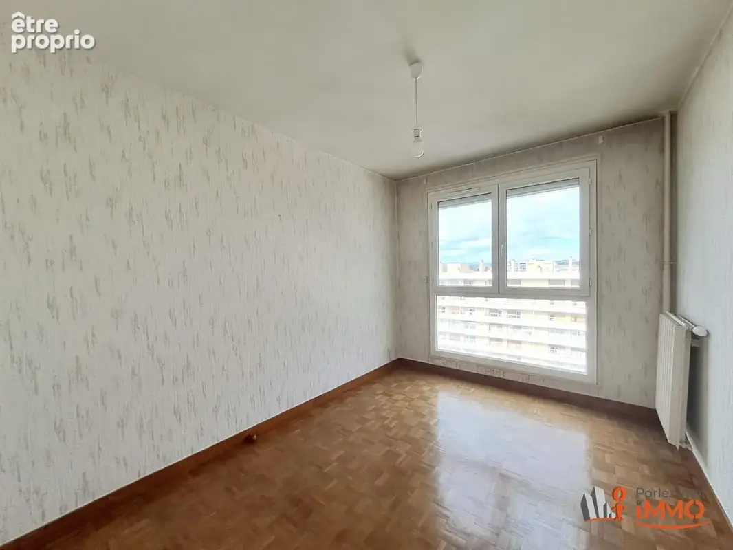 Appartement 4 pièces 81 m² à vendre à Saint-Etienne (42100) - photo 8