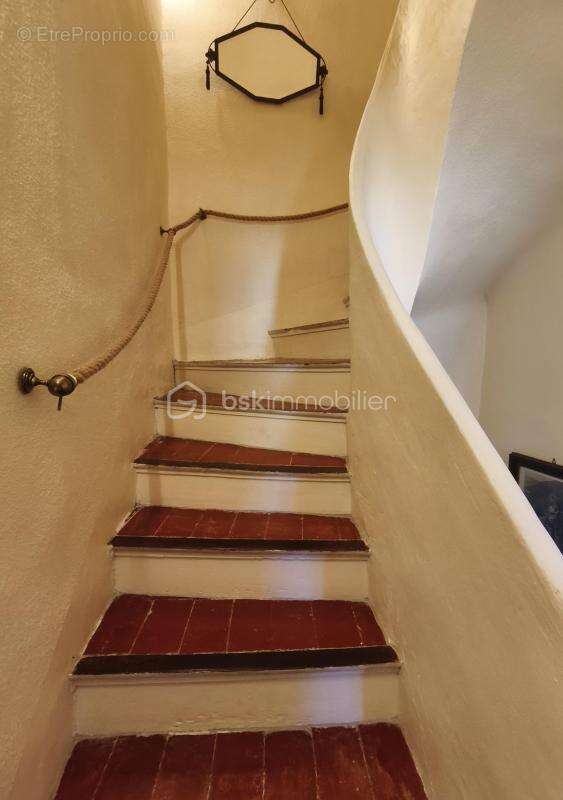 Maison à SAINTE-TULLE