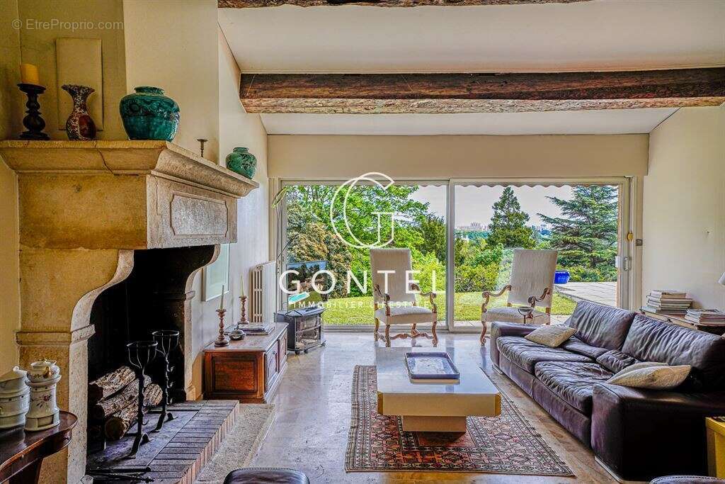 Maison à SAINT-CYR-AU-MONT-D'OR