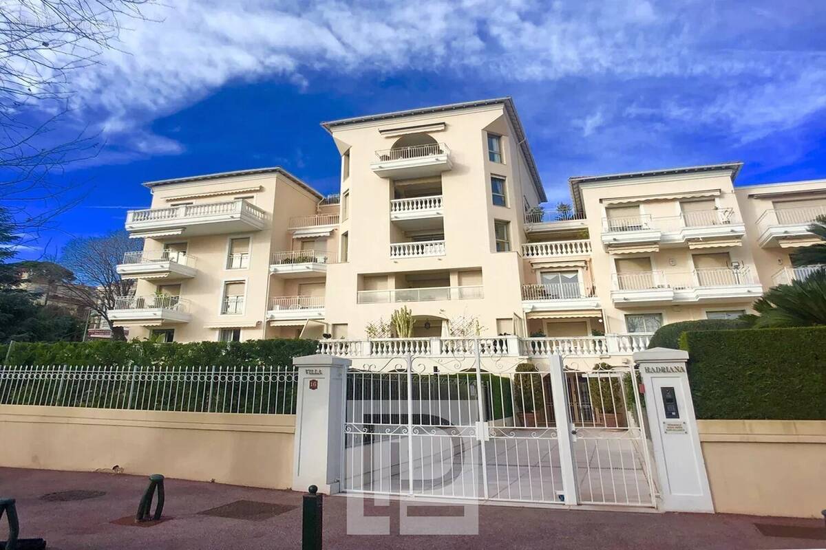 Appartement à LE CANNET