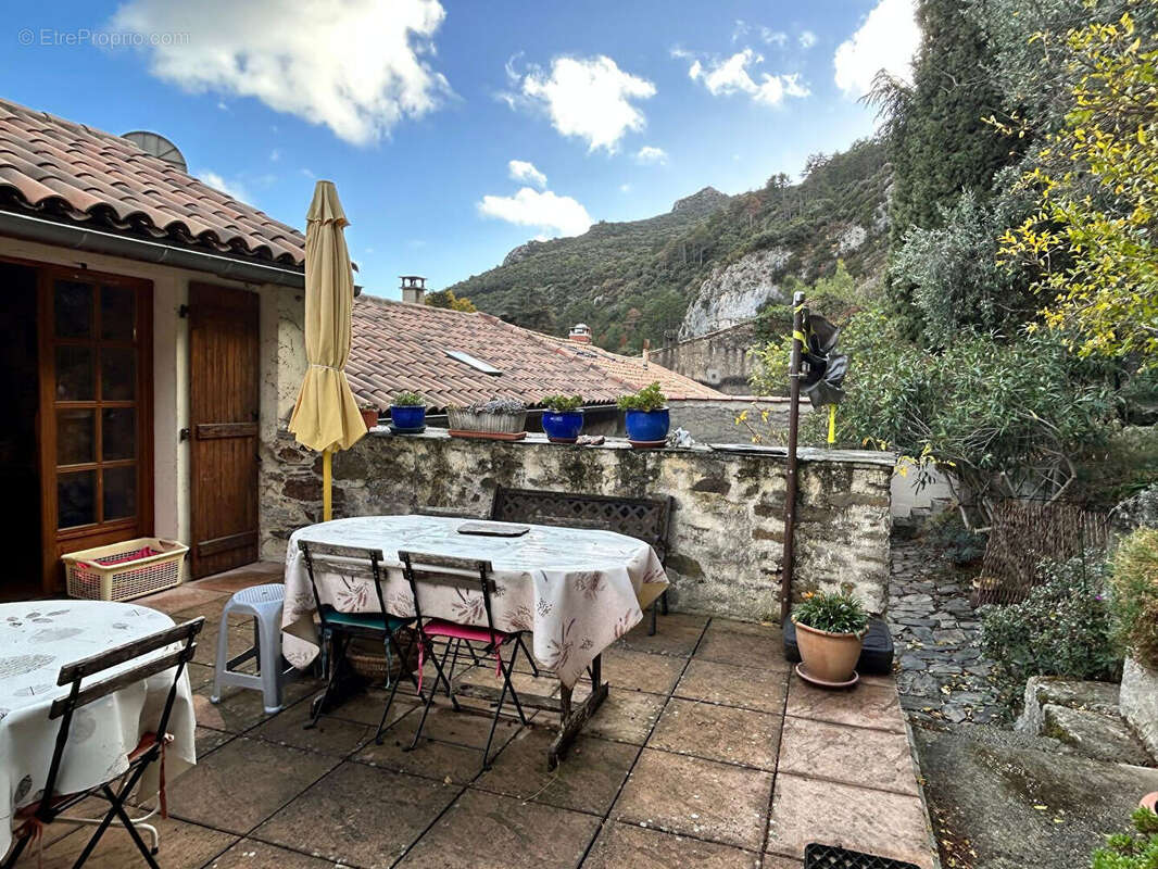 Maison à CAUNES-MINERVOIS