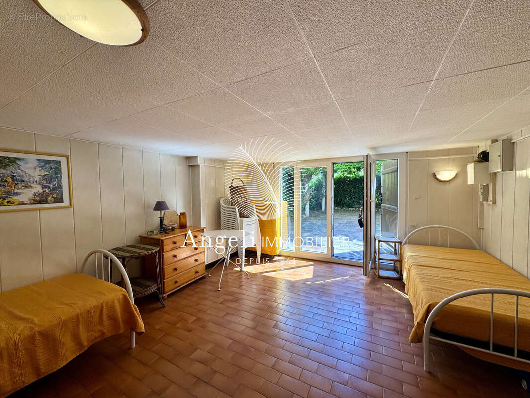 Maison à FREJUS