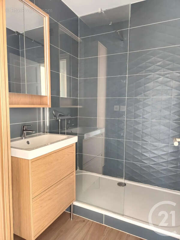 Appartement 64 m² à Villeurbanne  - photo 7