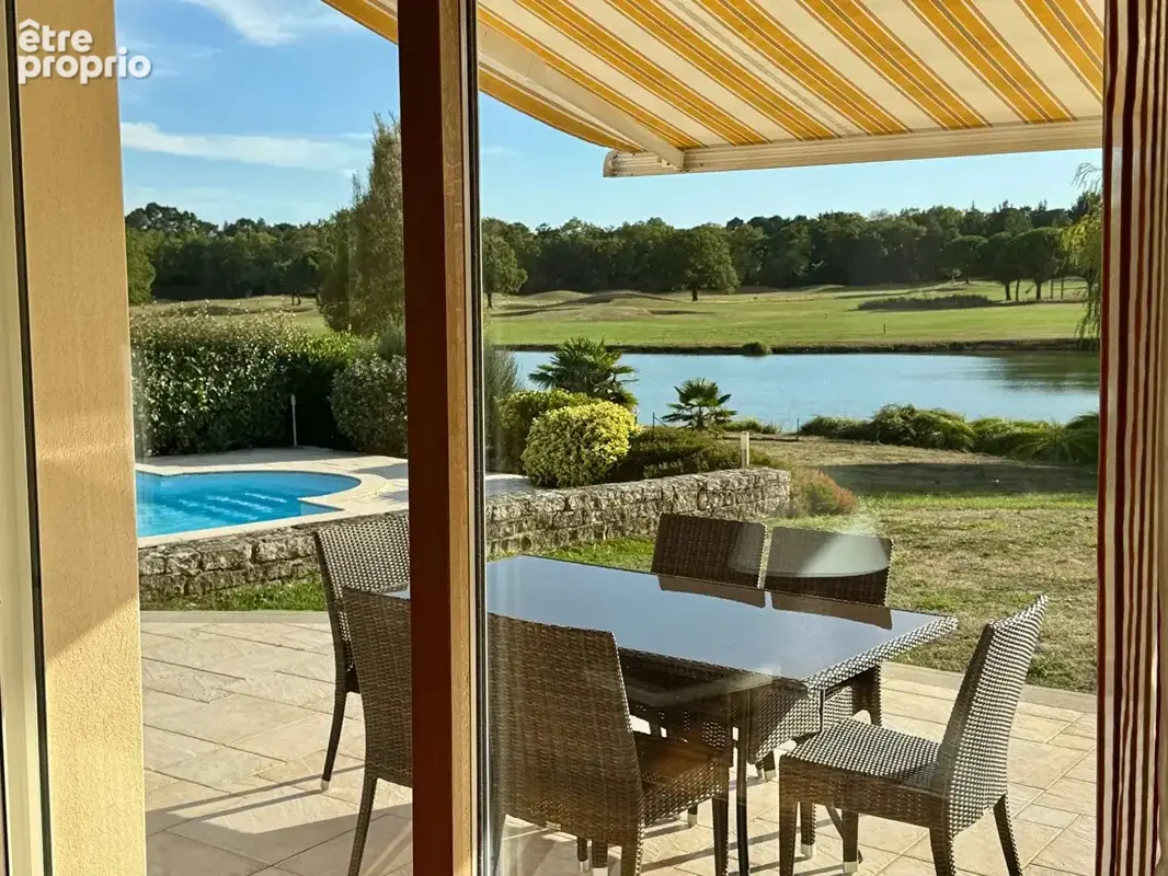 Photo Maison à Saint-Andre-Des-Eaux au prix de 1 430 000€