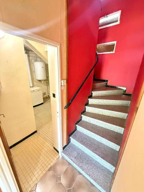   - Maison à LUZENAC