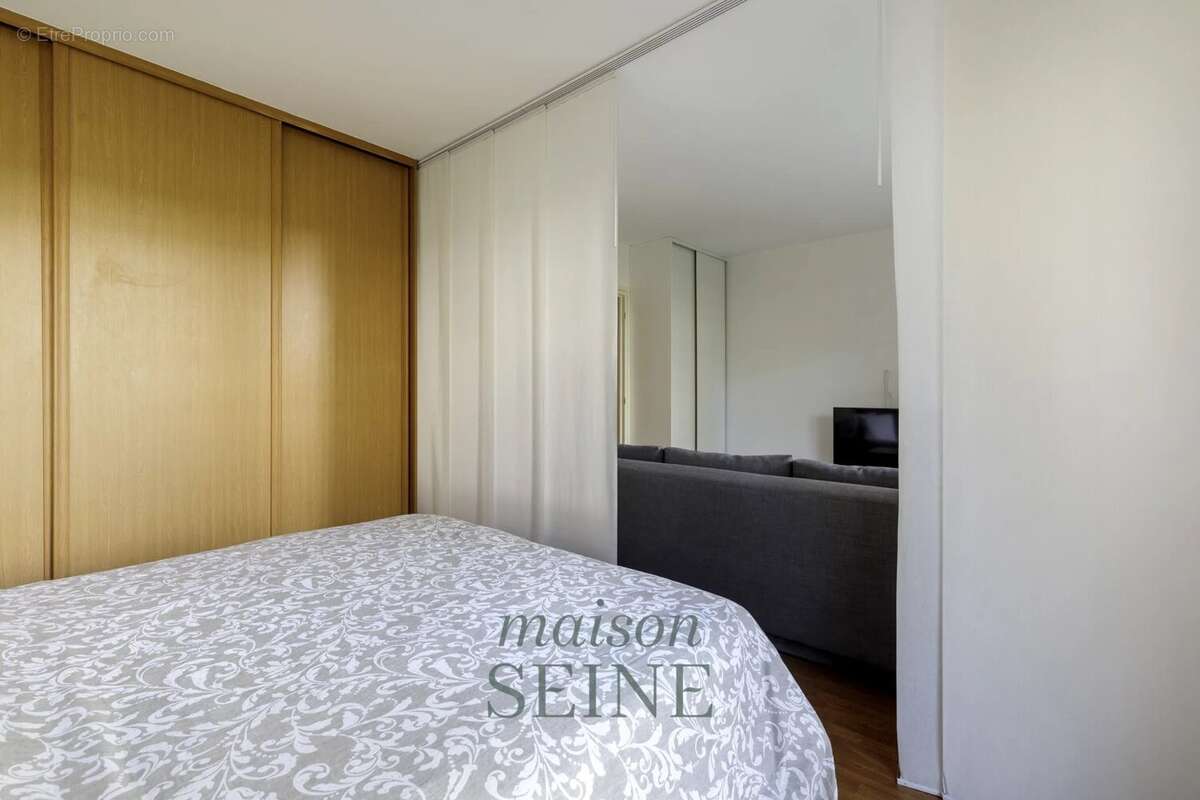 Appartement à NEUILLY-SUR-SEINE