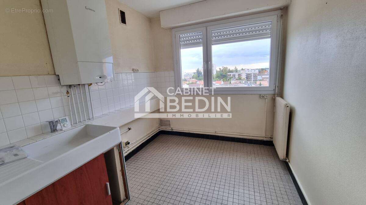 Appartement à BORDEAUX