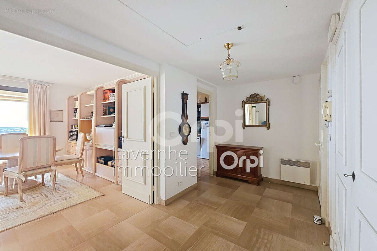 Appartement à VILLENEUVE-LOUBET