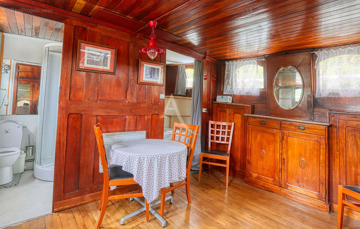 Maison à AUVERS-SUR-OISE