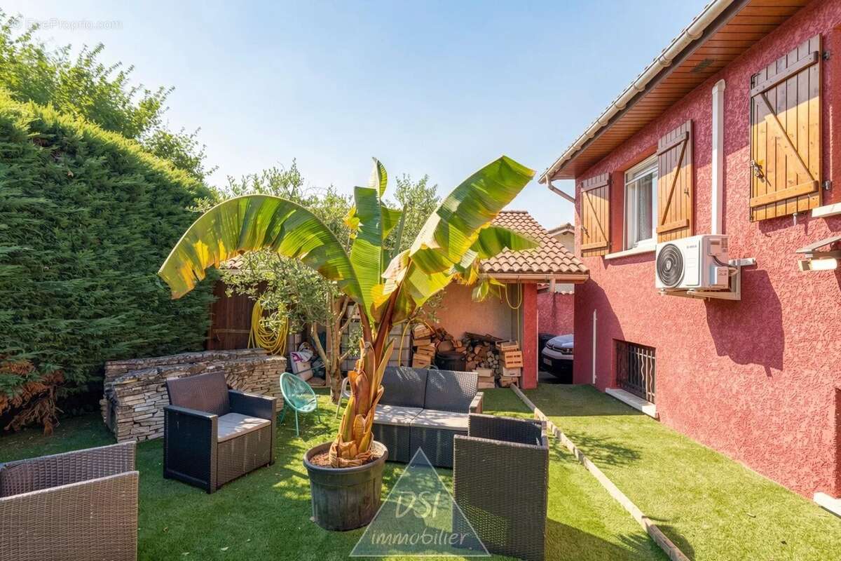 Maison à MIRIBEL