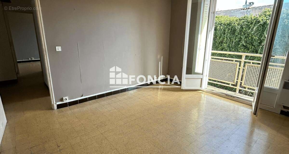 Appartement à MARSEILLE-8E