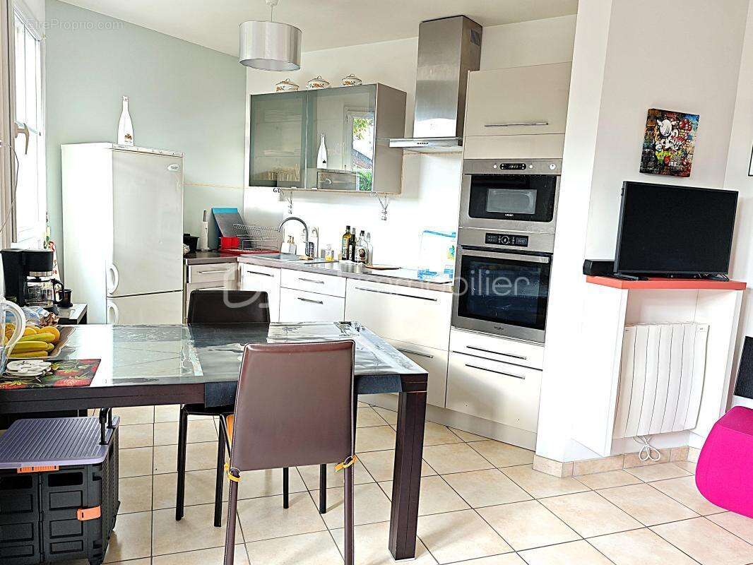 Appartement à LES ESSARTS-LE-ROI