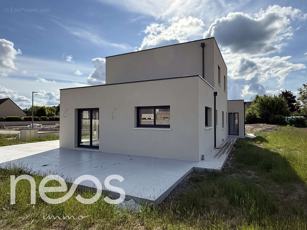 Maison à SAINT-JULIEN