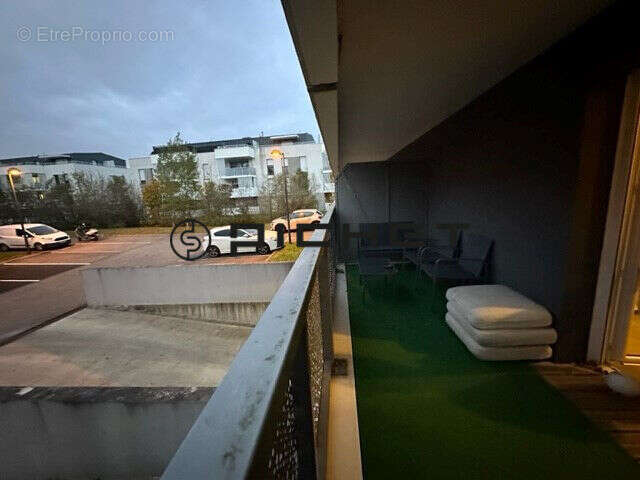 Appartement à VILLENAVE-D&#039;ORNON