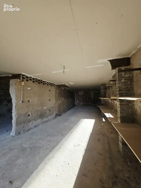 Appartement T4 traversant de 94 m2 avec double garage, balcon et cave - photo 10