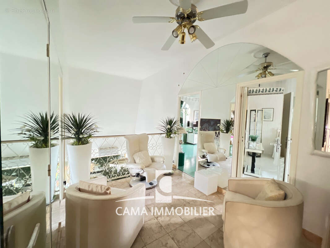 Maison à FONTENAY-LE-FLEURY