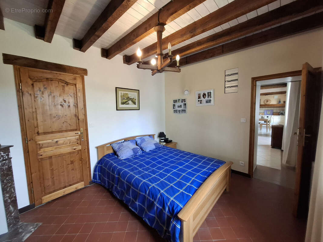 Maison à MONTMIRAIL