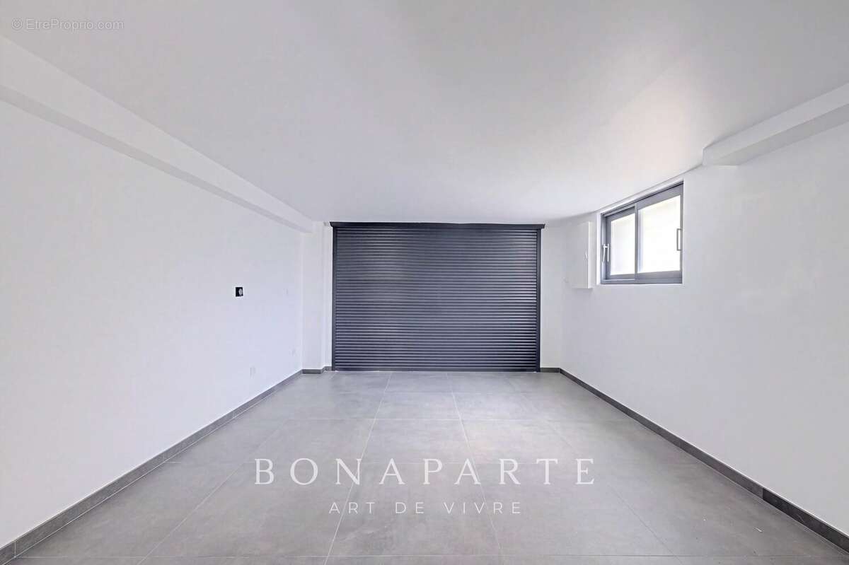 ANTONY centre – Maison récente de 230 m² avec ascenseur, piscine 8x4 et dépendances sur terrain de 1 150 m² - photo 33