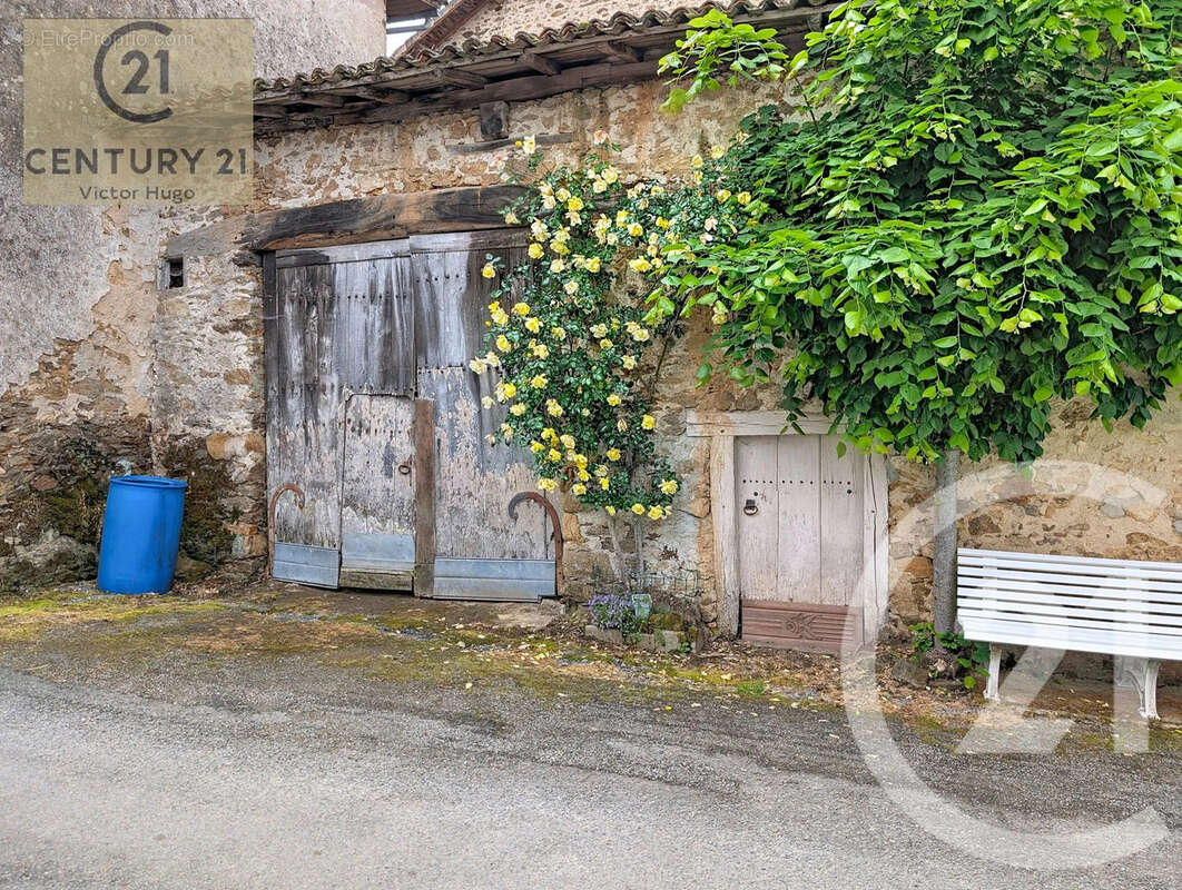 Maison à VERNEUIL-SUR-VIENNE
