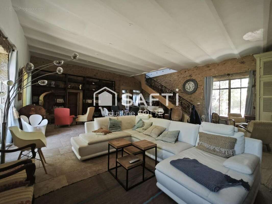 Maison 602 m² à Saint-Andre-De-Roquelongue  - photo 3