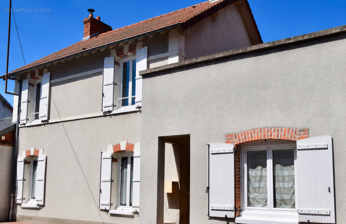 Maison à CHALETTE-SUR-LOING
