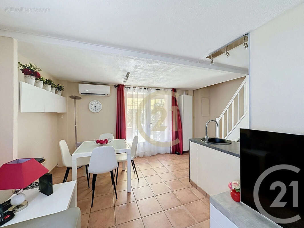 Appartement à UZES