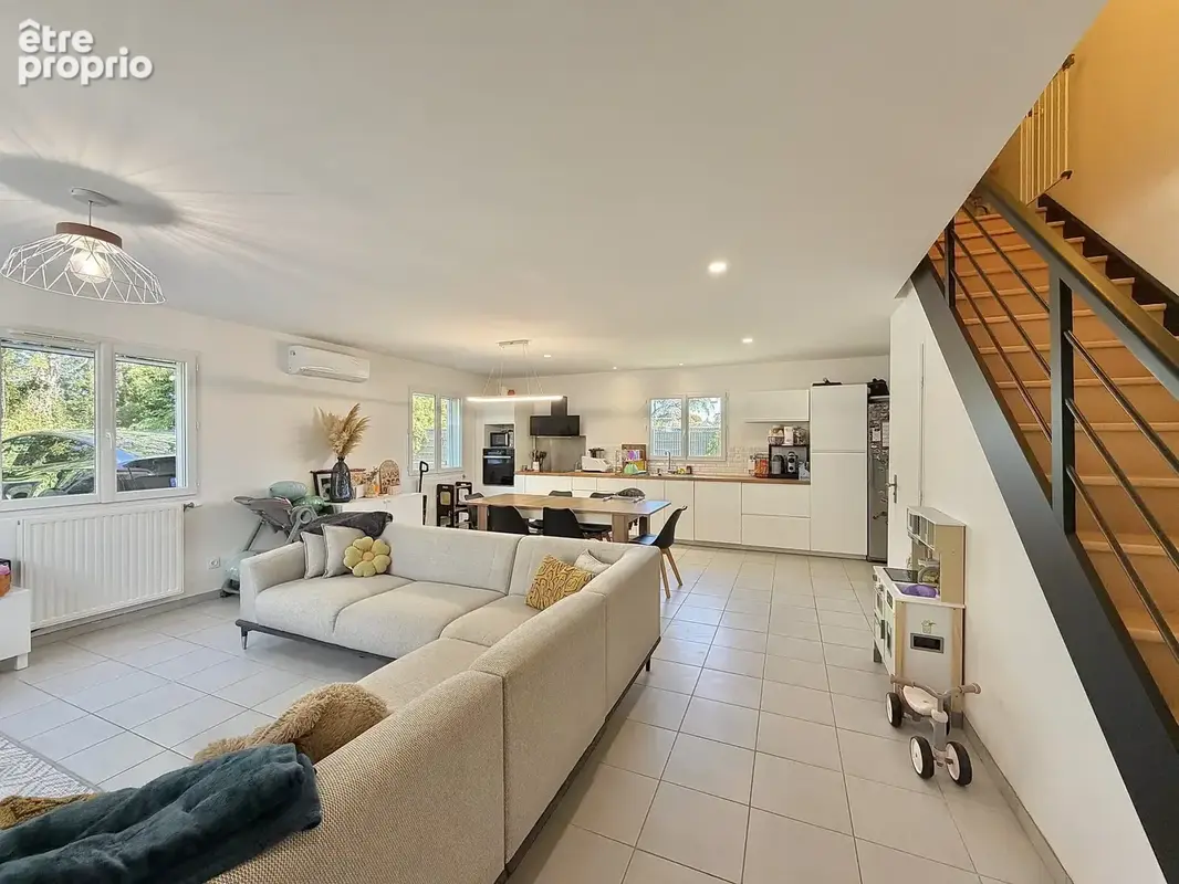 Maison 4 pièces 95 m² à vendre à Loyettes (01360) - photo 2