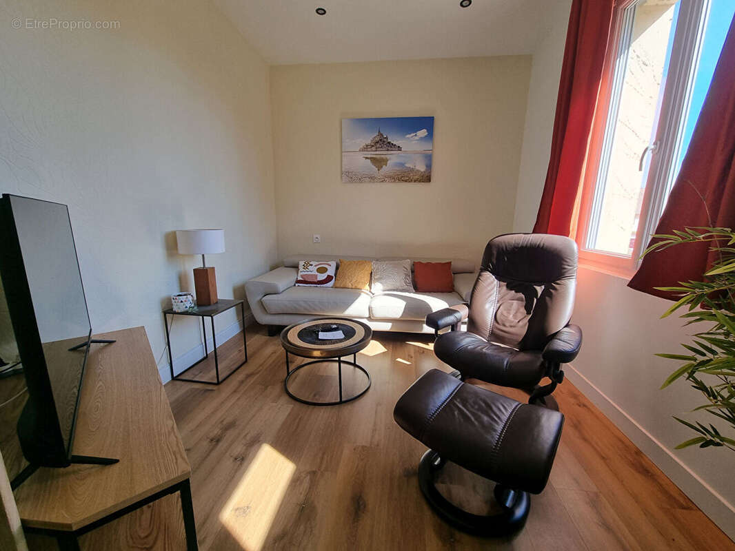 Maison restaurée centre ville de PONTORSON - photo 6